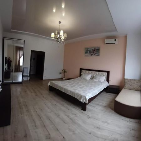 Apartament Na Panteylemonovskaya Одесса Экстерьер фото